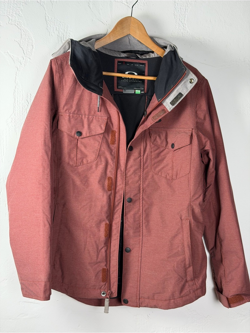 Oakley Men's Biozone 10K FN Dry Snowboard Ski Insulated Hooded Winter Coat Small